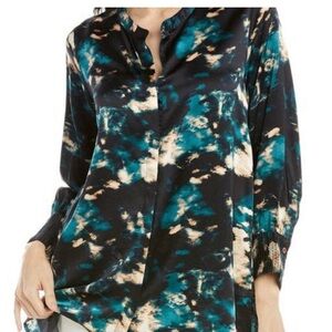 Johnny Was Shadow Voyager Silk Tunic in teal, navy and cream. Size L - Like New